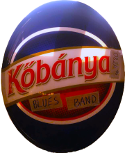 KBB logo KBB logo